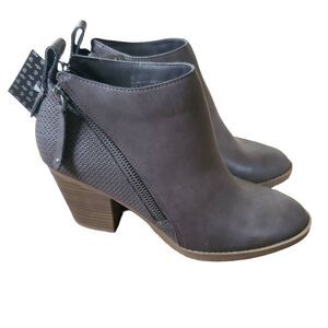 Women's Ankle Boots Women's Size 8.5 NWT